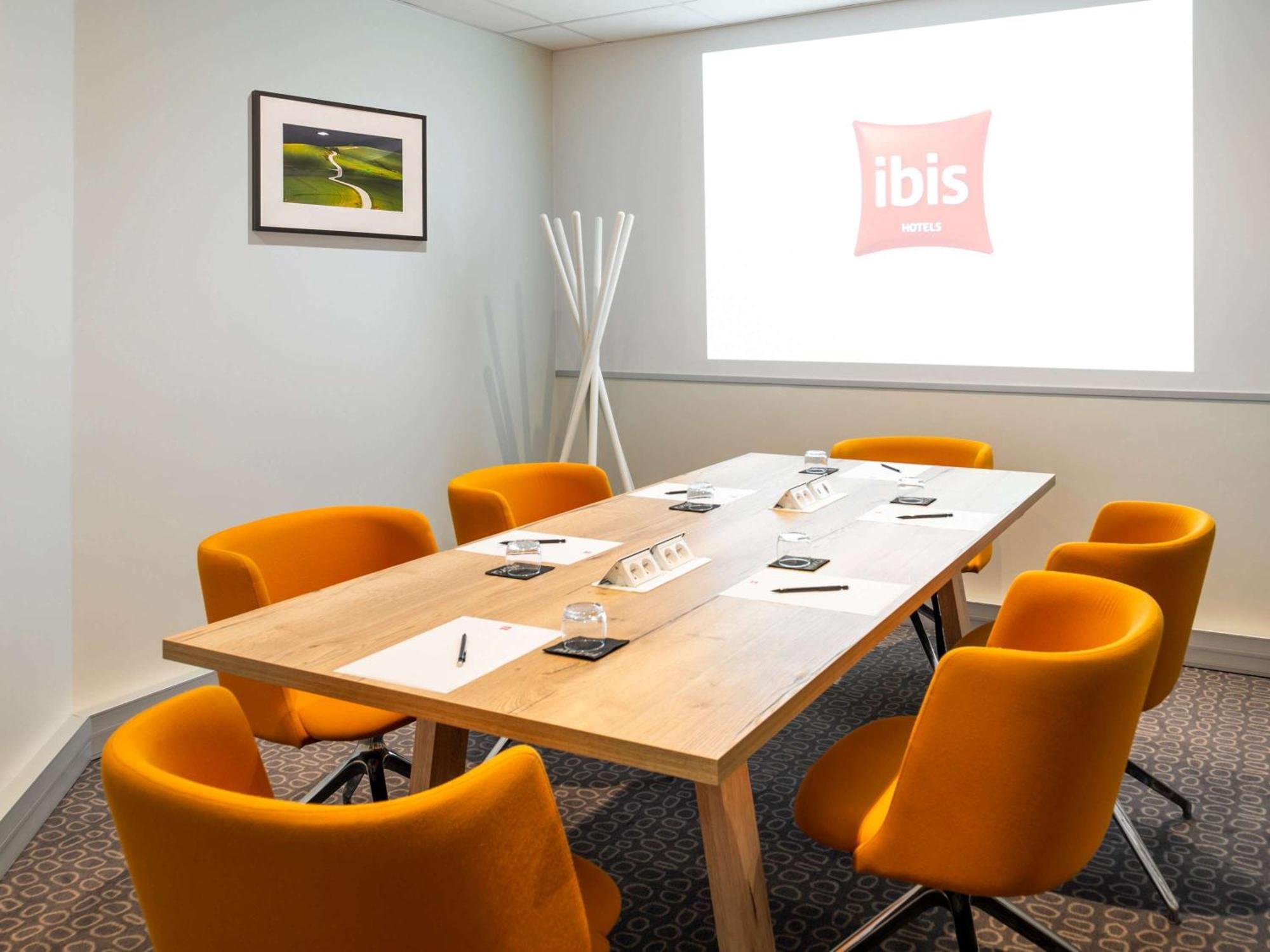 Ibis Paris Gare De Lyon Diderot Hotel Exterior photo